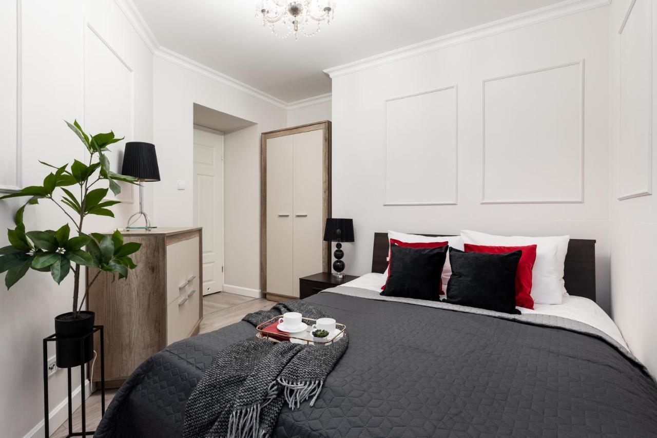 Luxe Living Boutique Pilsudskiego 11 Lägenhet Krasków Exteriör bild